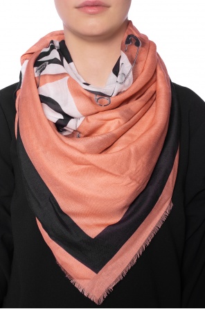 Scarf with a logo, zdjęcie 2 Scarf with a logo od Moschino